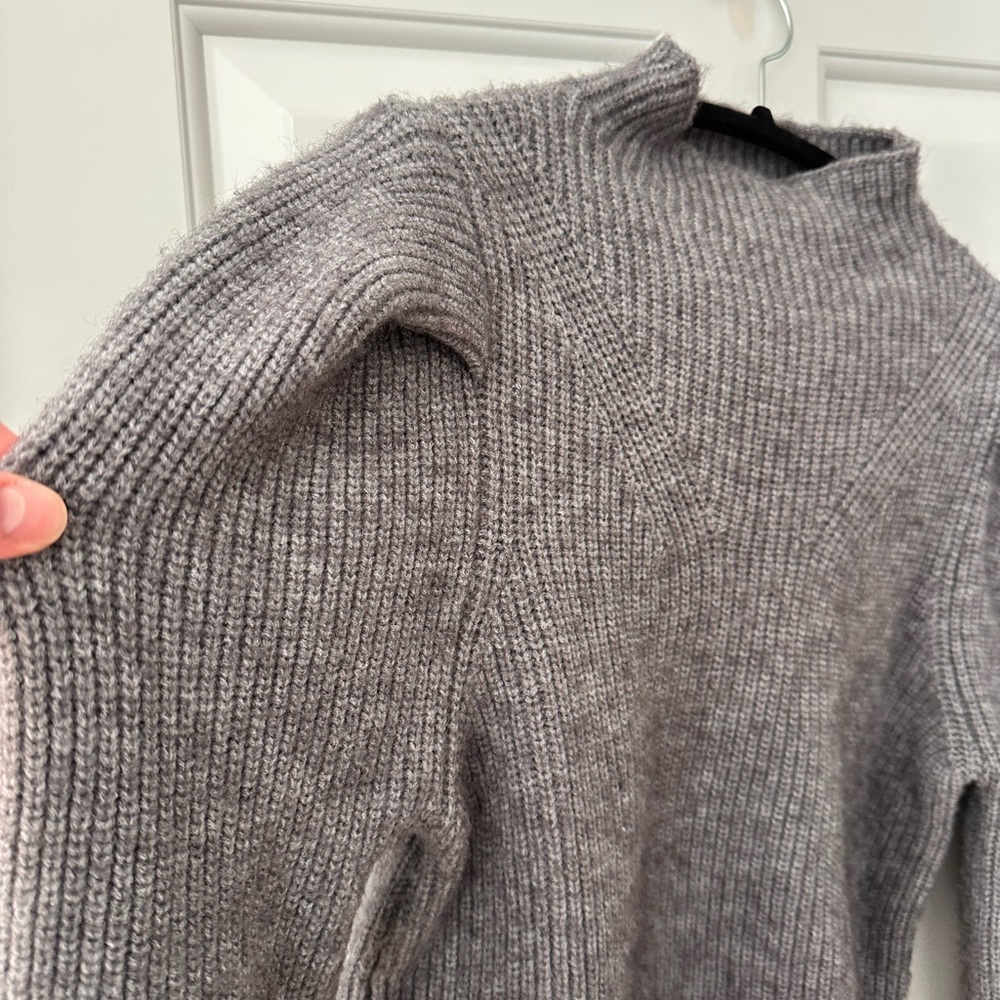 Dreamers by Debut Gray Knit Sweater- s/m